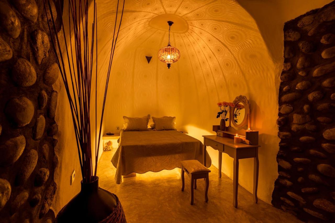 Black Bay Caves Suites Akrotiri  Exterior photo